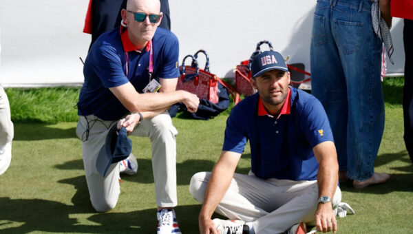 Brandt Snedeker reveals how Scottie Scheffler reacted to sitting out Saturday afternoon at the Presidents Cup