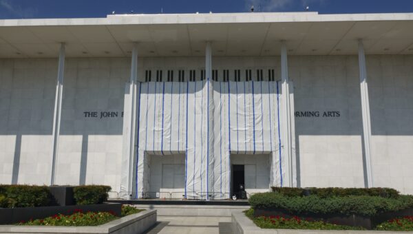 Who Owns the Kennedy Center? The Trump Name Ruling & Closure Explained