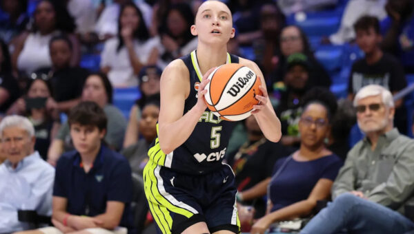 Wings star Paige Bueckers shutting up LA Sparks bench gets WNBA fans talking