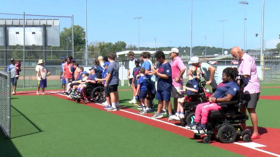Miracle League of Arkansas celebrates 20th season in Little Rock