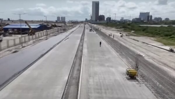 Nigerian govt threatens to shut Lagos-Calabar Coastal Highway, gives reason