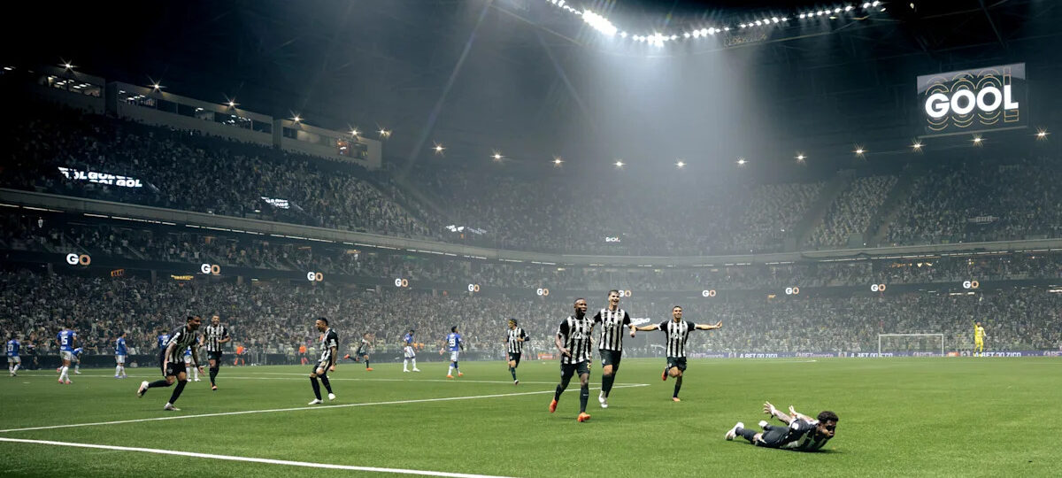 Galo turn it round against Cruzeiro, into the semis