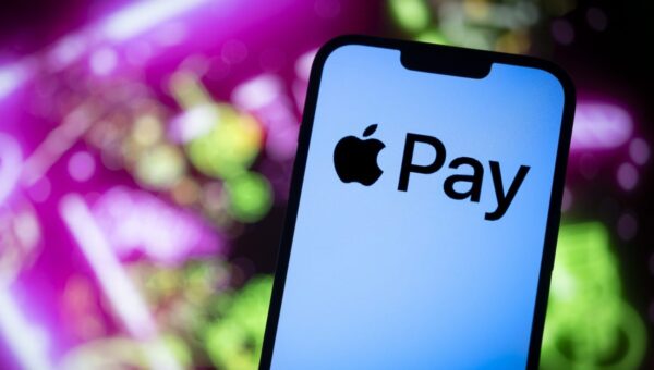 Apple Pay set to launch in India with Axis Bank today, sources say
