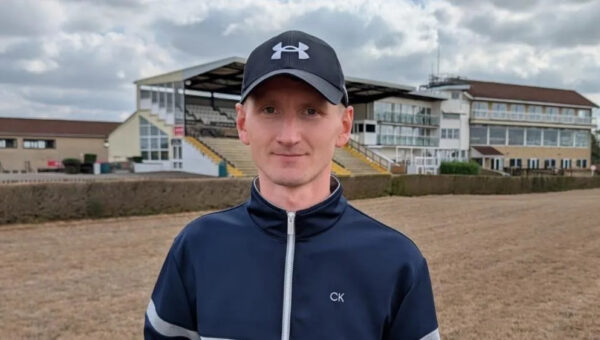 Dry summer puts horse racing season under threat