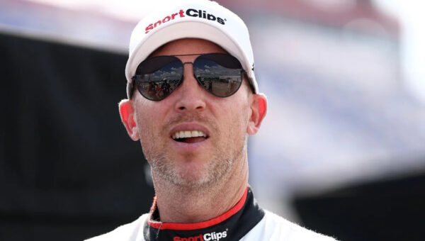 Denny Hamlin reacts to Michael McDowell run-in that derailed his day