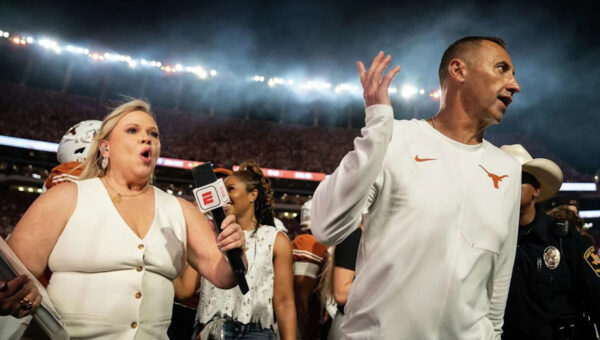 Texas Longhorns coach Steve Sarkisian explains abrupt postgame interview with Holly Rowe