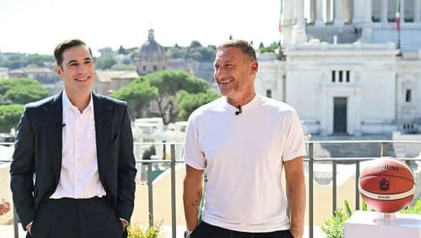 Totti: “Roma and Inter will be fighting for the title.”