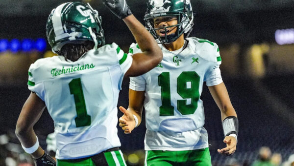 Watch 2028 5-star QB and Texas A&M commit's 'perfect ball'