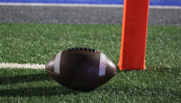 Game between Texas high school football powers starts with tense pregame meeting