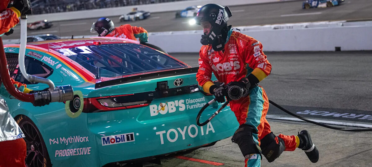 NASCAR drivers in favor of return to Chase format, saying it will yield a more legitimate champion