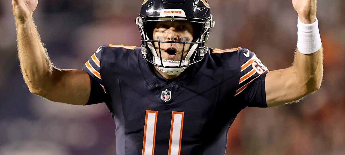 Case Keenum puts on masterful performance with on Caleb Williams sidelines for MNF