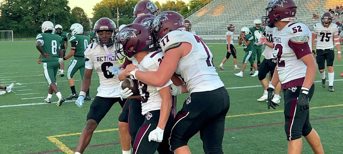 Bethel football opens season with 34-14 win over Bassick in Bridgeport program's SWC debut
