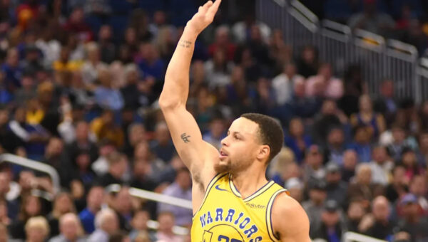 Stephen Curry is about to become the NBA’s first $600 million player