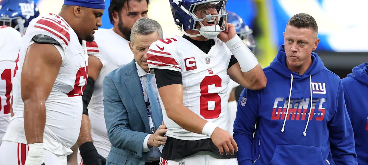 Jaxson Dart injury: Everything we know as Giants’ QB leaves game vs. Rams