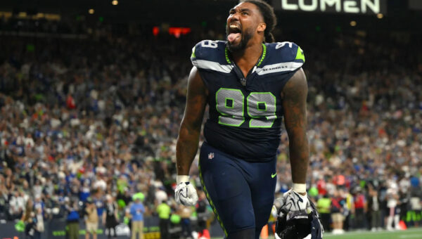 Former Trojans help Seahawks beat Patriots after Sam Darnold injury