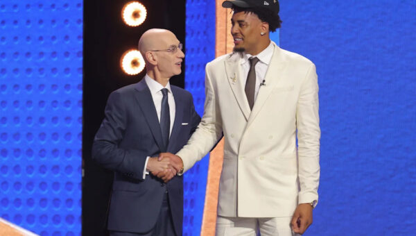 4 NBA players who can win Rookie of the Year