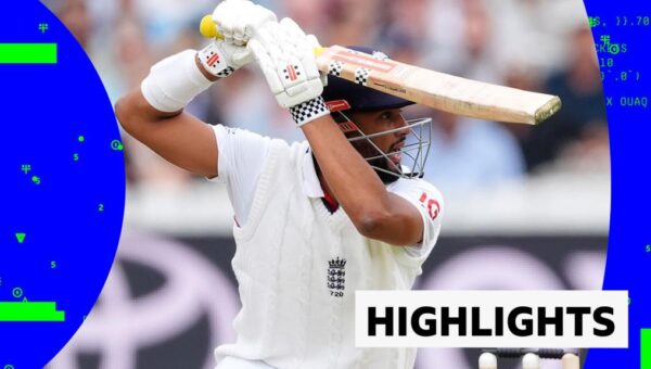 England humble hapless Pakistan on opening day of final Test