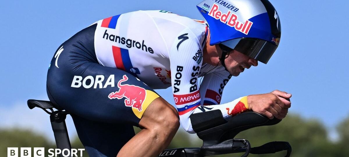 Roglic closes gap on Mas in Vuelta time trial