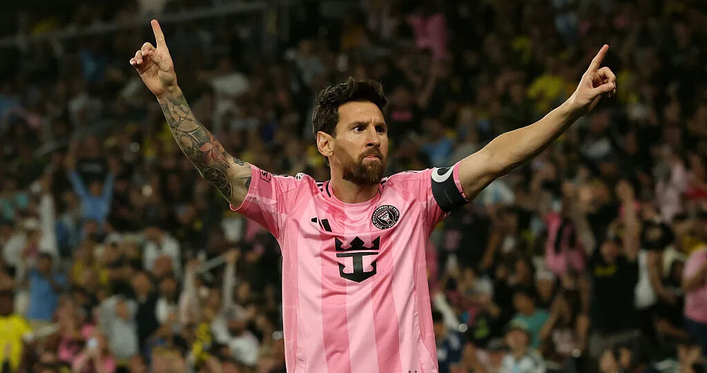 Chasing a (new) record! Messi hits free-kick stunner for Inter Miami