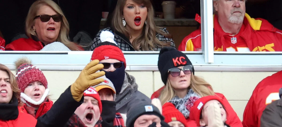 Travis and Jason Kelce react to ‘awesome’ viral Taylor Swift touchdown memes