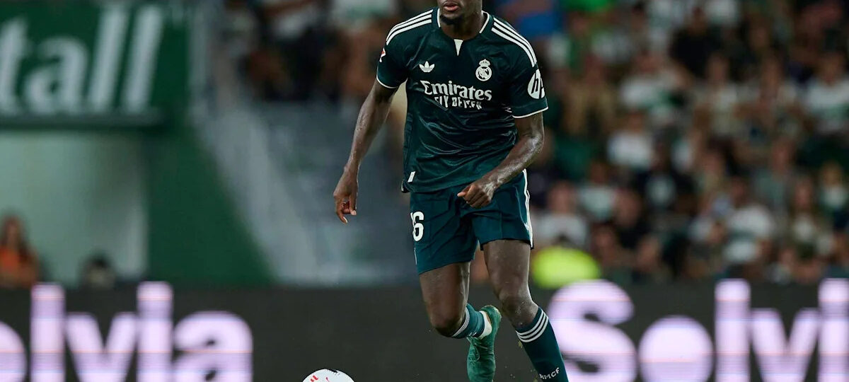 Confirmed: Real Madrid defender leaves national team camp after suffering knee sprain