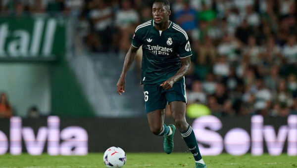 Confirmed: Real Madrid defender leaves national team camp after suffering knee sprain