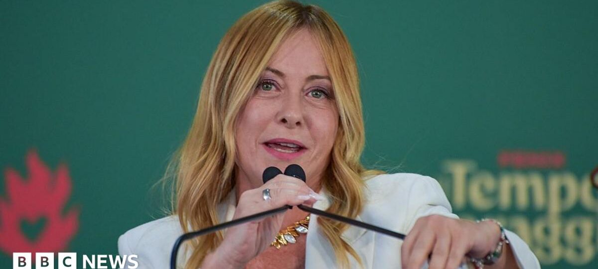 Italy ministers agree to ban burqa and niqab in school and cap foreigners in class