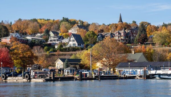 After visiting all 50 states, there are 5 small towns I can't stop thinking about