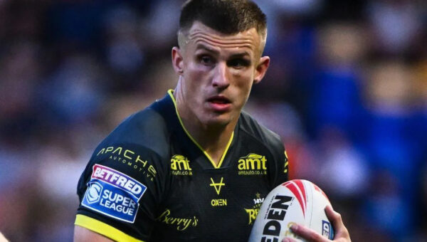 Leeds Rhinos captain Handley out of play-off game