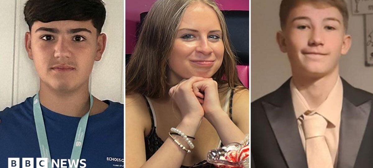 Teens who died in car that entered river named