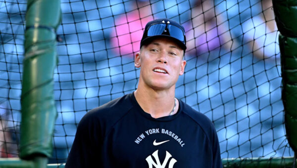 Aaron Judge takes on-field batting practice for first time since May 31, makes further progress toward return