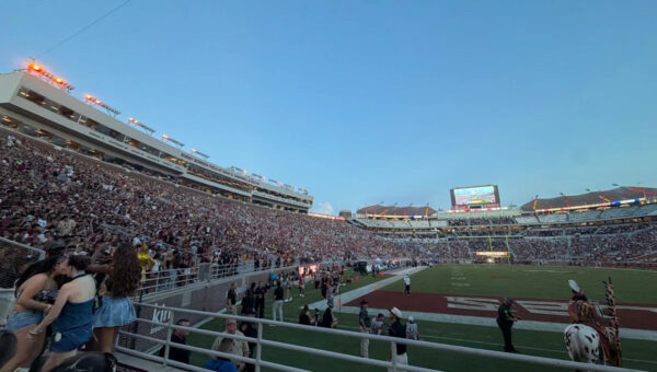 Power outage at Florida State delays game against SMU Mustangs