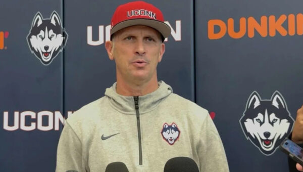 Dan Hurley on UConn men's basketball team after first practice: 'Love the talent. It's young'