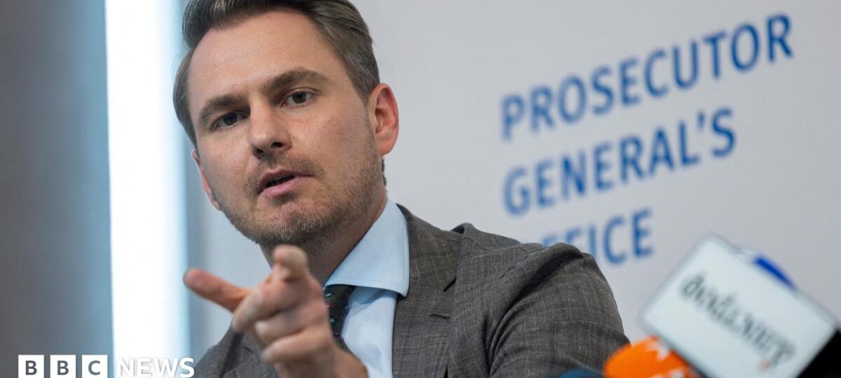 Ukraine's chief prosecutor resigns over call centre corruption scandal