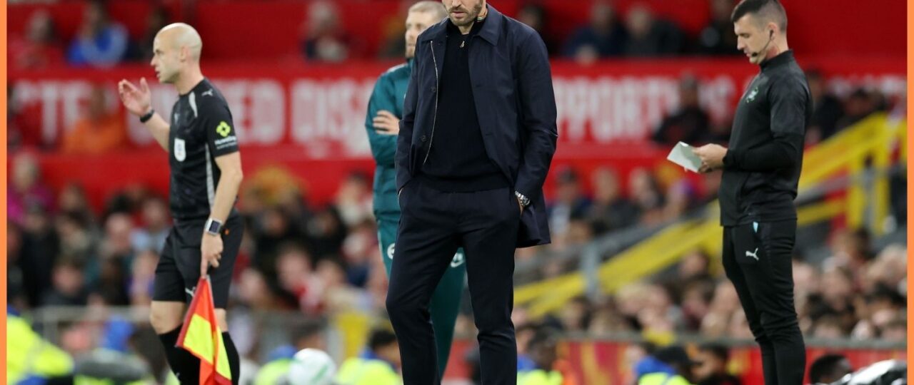 Carrick faces pressure after Old Trafford appearance from ex-Man United coach