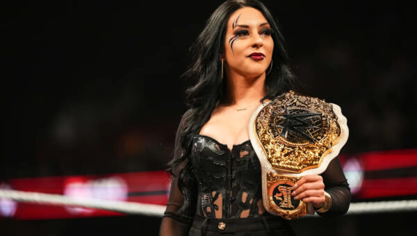 Stephanie Vaquer dethrones Liv Morgan for WWE women’s title in stunning house show title change