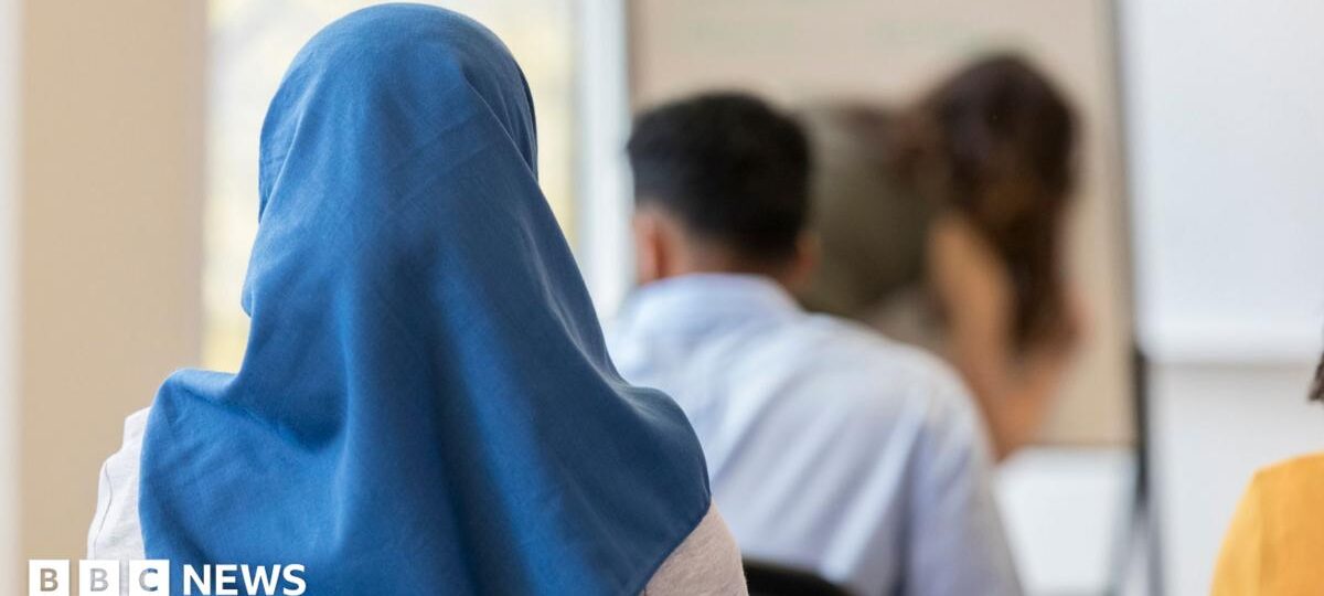 Austria's Islamic headscarf ban in force as under-14s go back to school