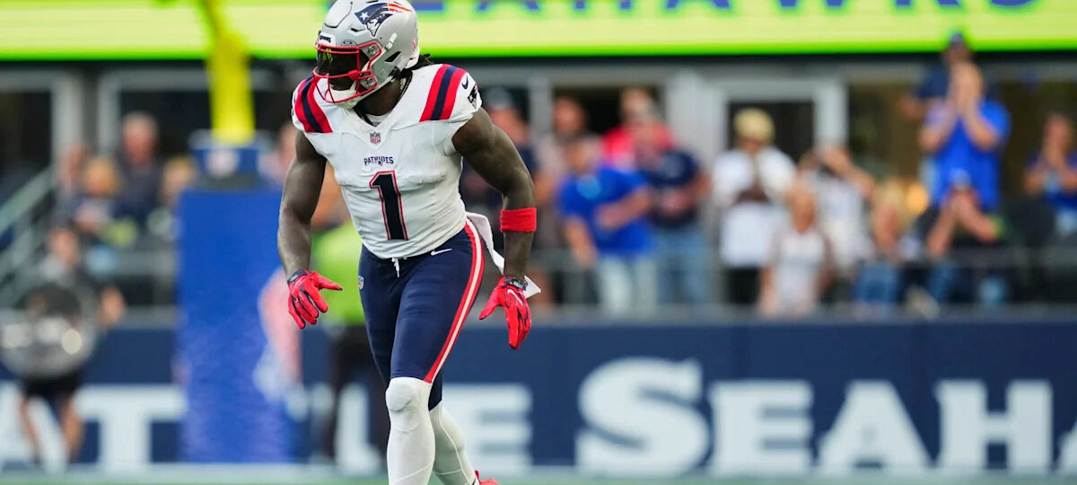 Reports: A.J. Brown is expected to miss at least four weeks