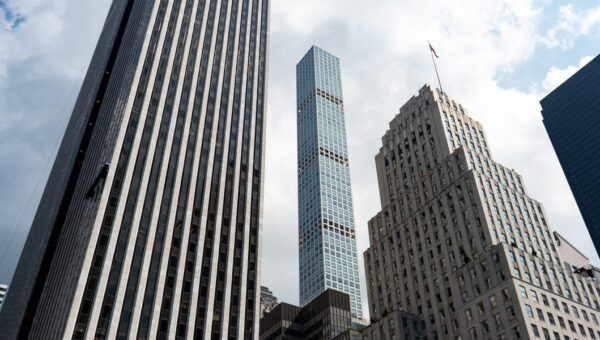 Rich New Yorkers’ incomes have soared, but it means more wealth to tax