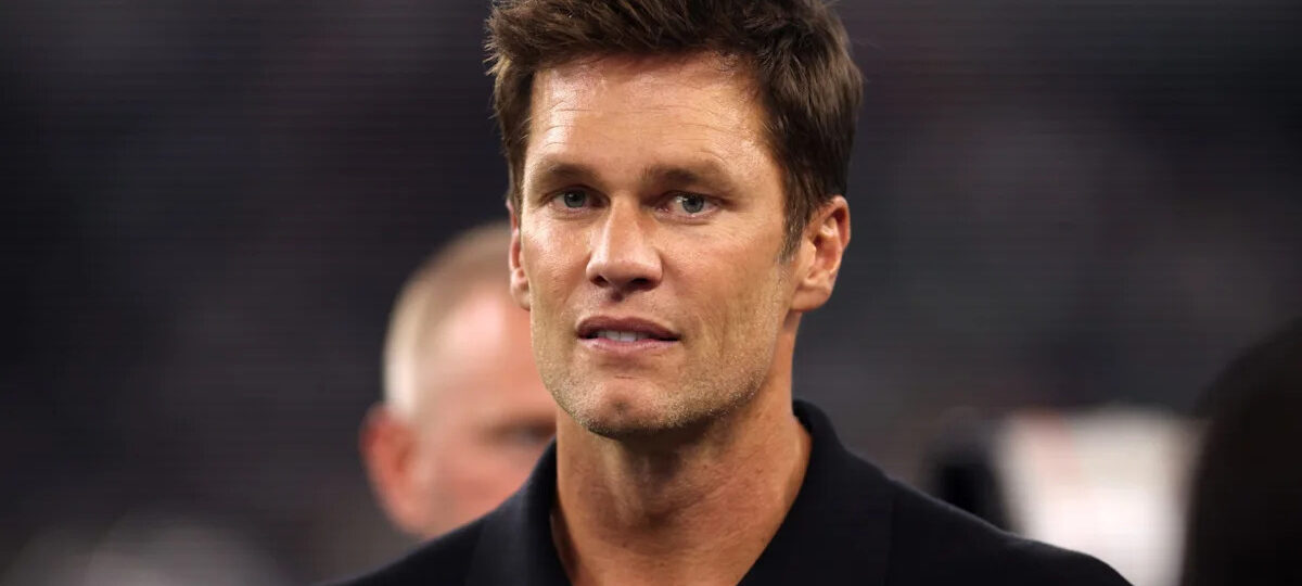 Tom Brady refuses to apologize for conflict of interest