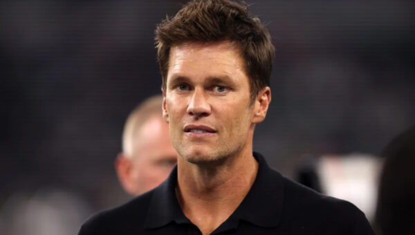 Tom Brady refuses to apologize for conflict of interest