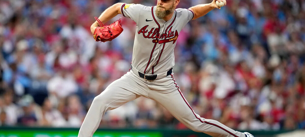 Sale outduels Sánchez, Braves beat Phillies 5-2 and extend lead to 5 games in NL East