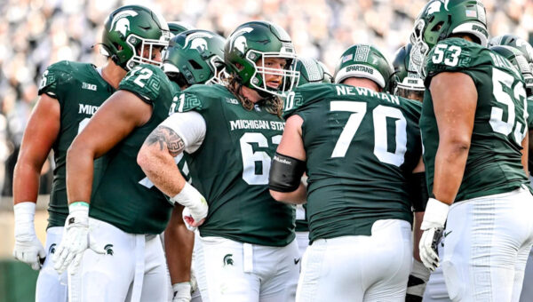 MSU football extends offer to high-end 3-star Illinois OT prospect