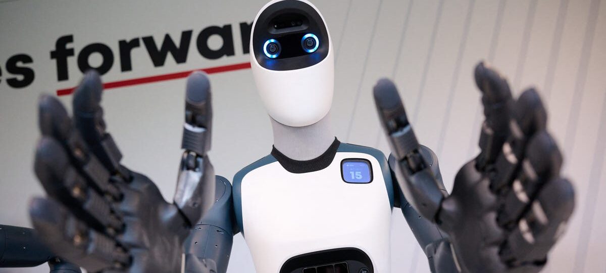 Tech leaders say a kill switch won't be enough to stop rogue superintelligent AI