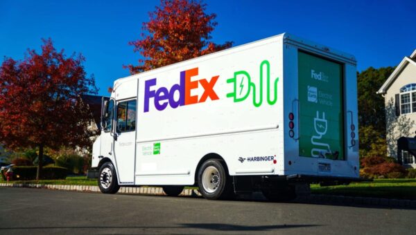 FedEx orders 2,000 electric trucks from Harbinger in $300M deal