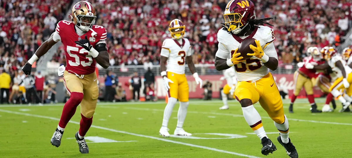 Chig Okonkwo leads team in receiving