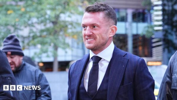 Trial hears Tommy Robinson hired private detectives