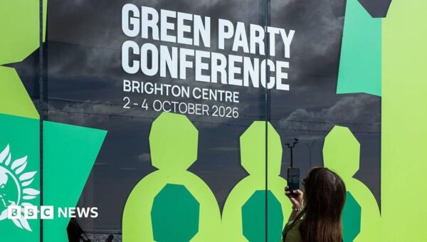 Green Party members back 'Zionism is racism' motion