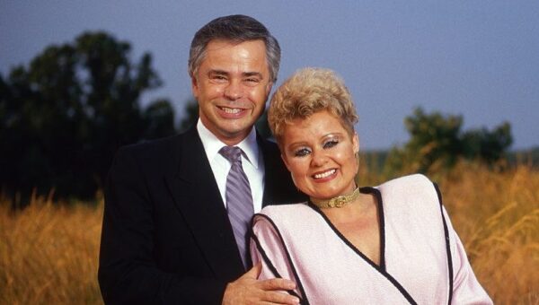 Who Is Jim Bakker’s Wife? All About Ex Tammy Faye & 2nd Wife Lori Bakker