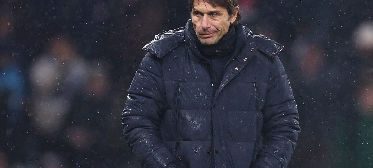 New manager already “reaching an agreement” with Man U as Carrick feels the pressure